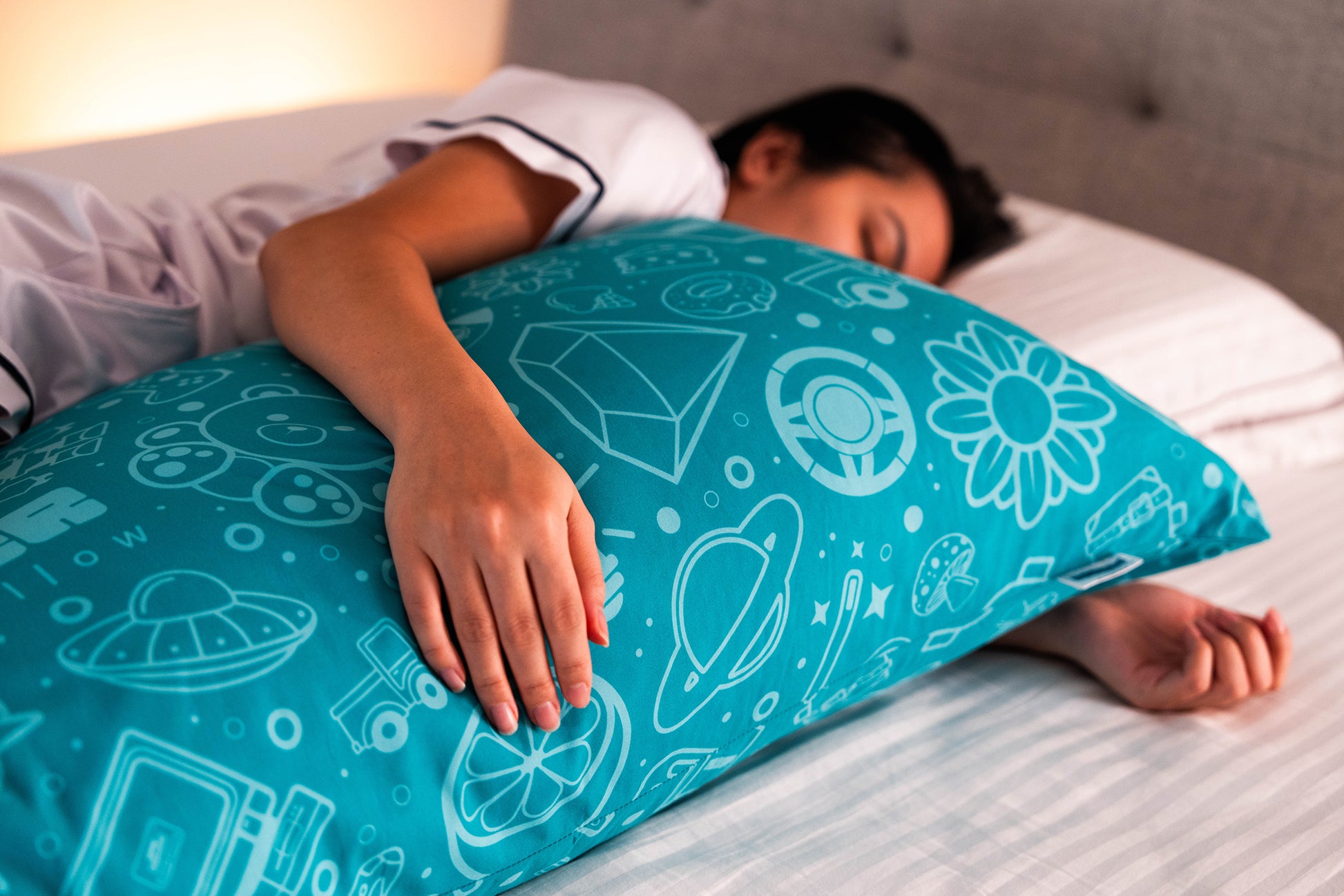 Product image 5 of The Aquamarine Hugger Pillow side sleeper body pillow set