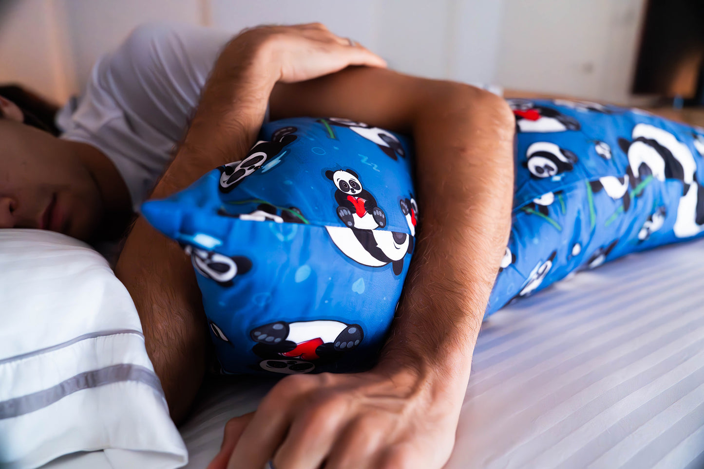 Product image 3 of The Hidden Panda Hugger Pillow side sleeper body pillow set